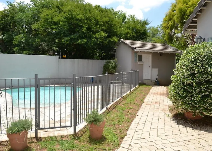 Lonehill - Suite 1