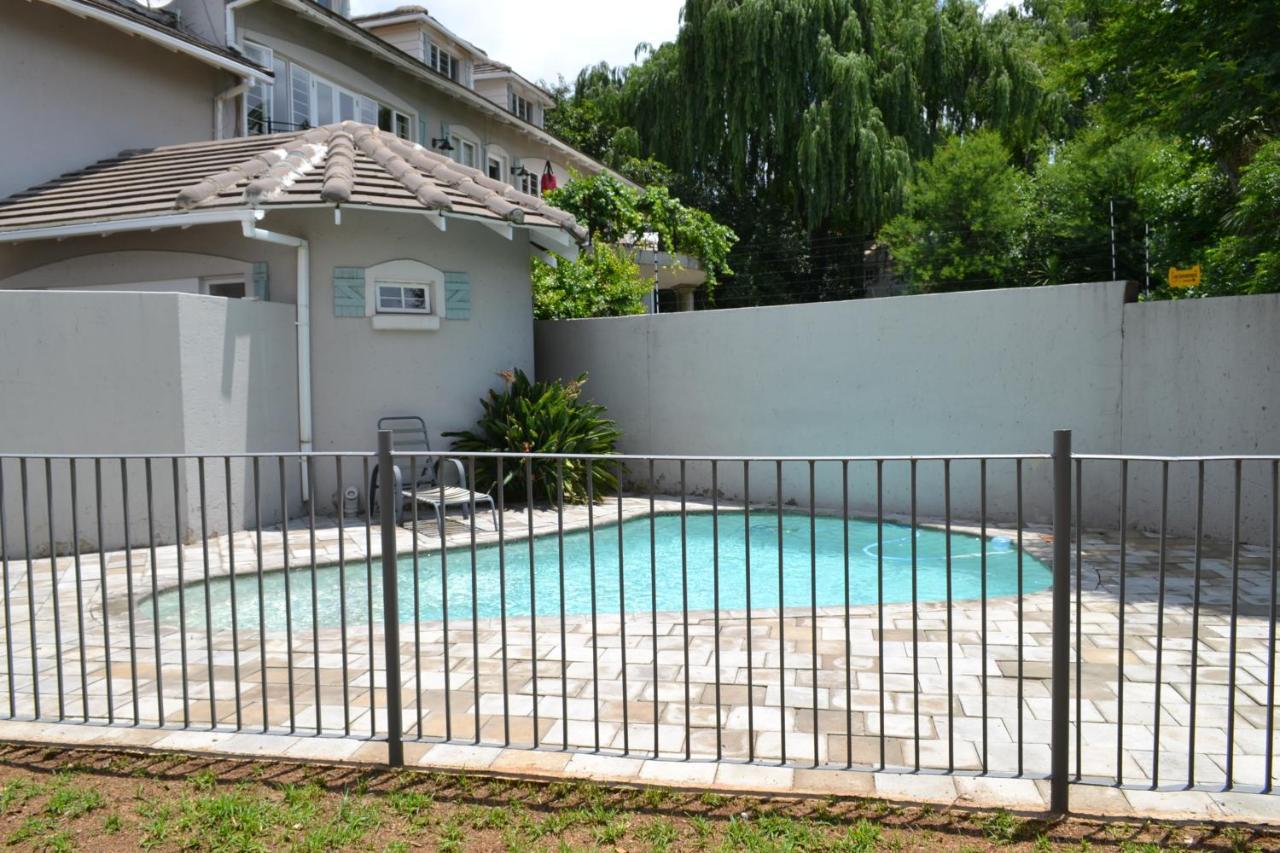 Lonehill - 1 *