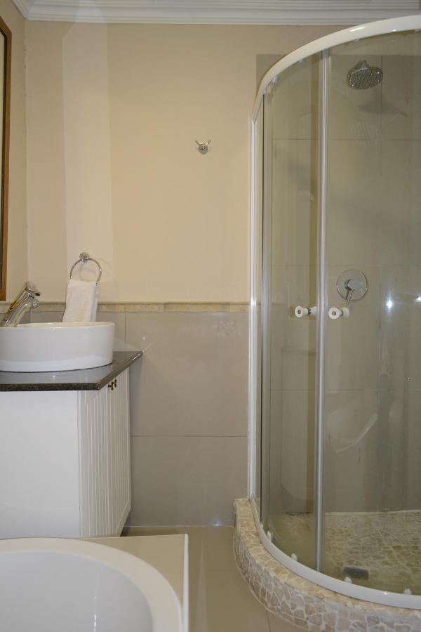 Apartment Lonehill - 1 Sandton